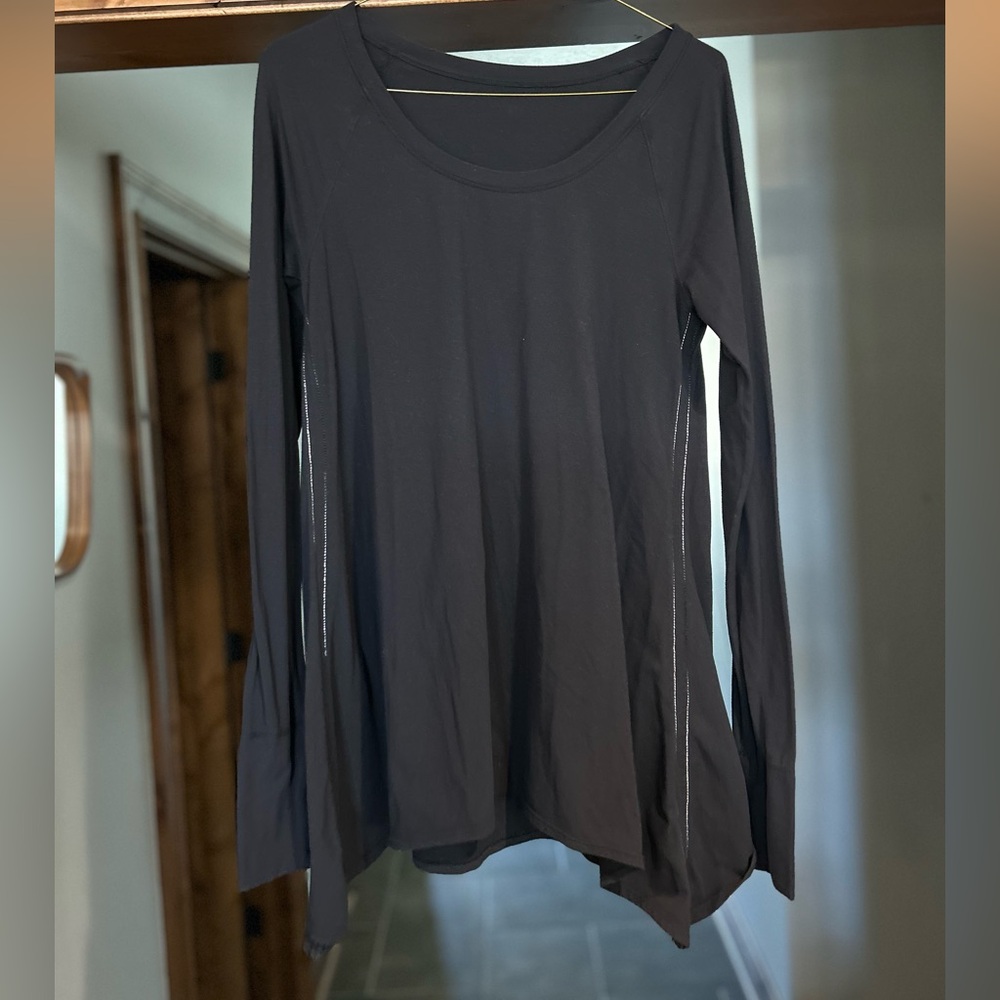 lululemon athletica Black Long-Sleeve Scoop Neck Top